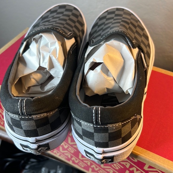 Vans Men's Classic Slip On Sneakers size 7 - Picture 5 of 9